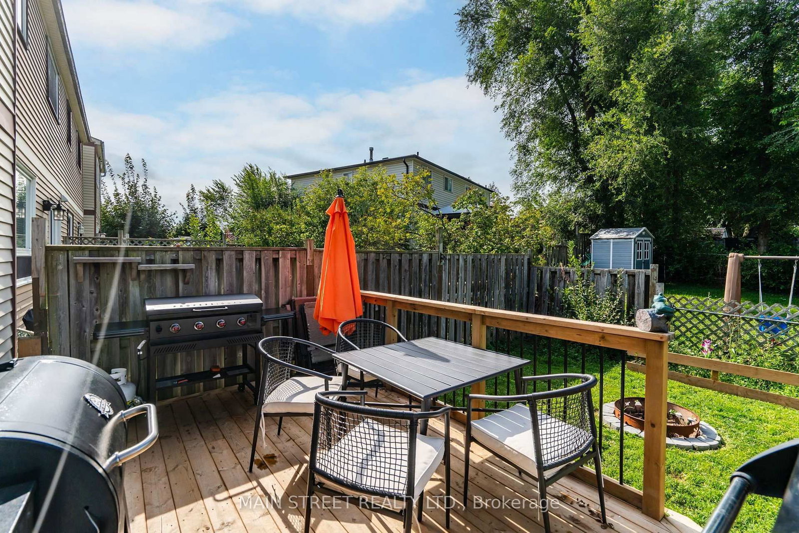 8 Robin Court • Barrie, ON photo 28