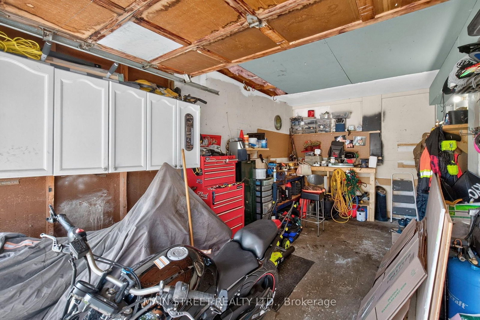 8 Robin Court • Barrie, ON photo 30