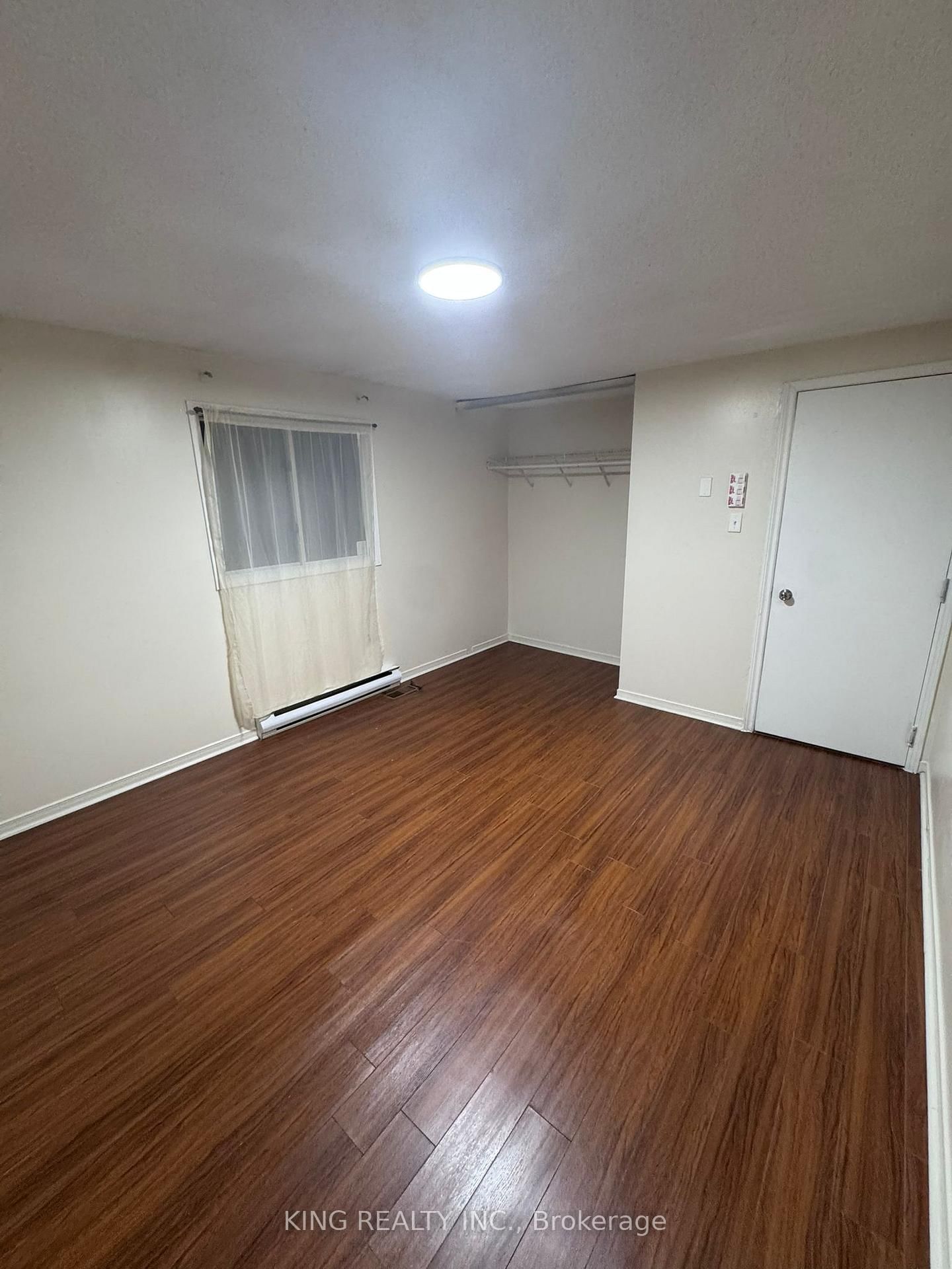 139 Hickling Trail • Barrie, ON photo 5