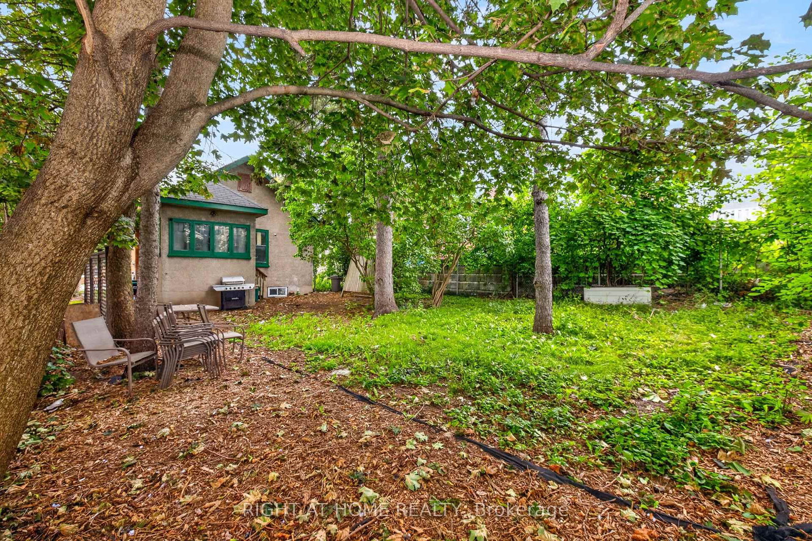 85 Maple Avenue • Barrie, ON photo 27