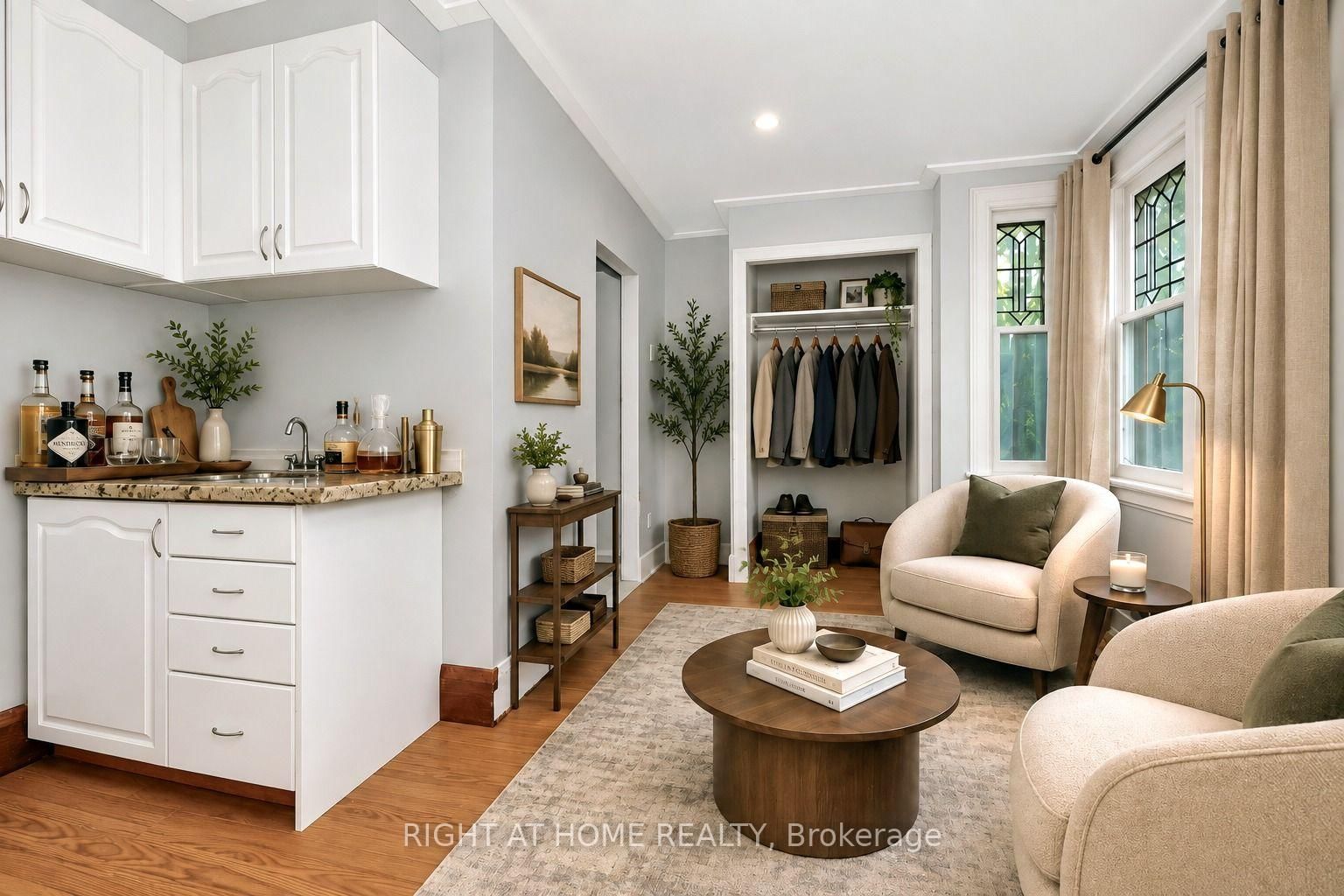 85 Maple Avenue • Barrie, ON photo 3