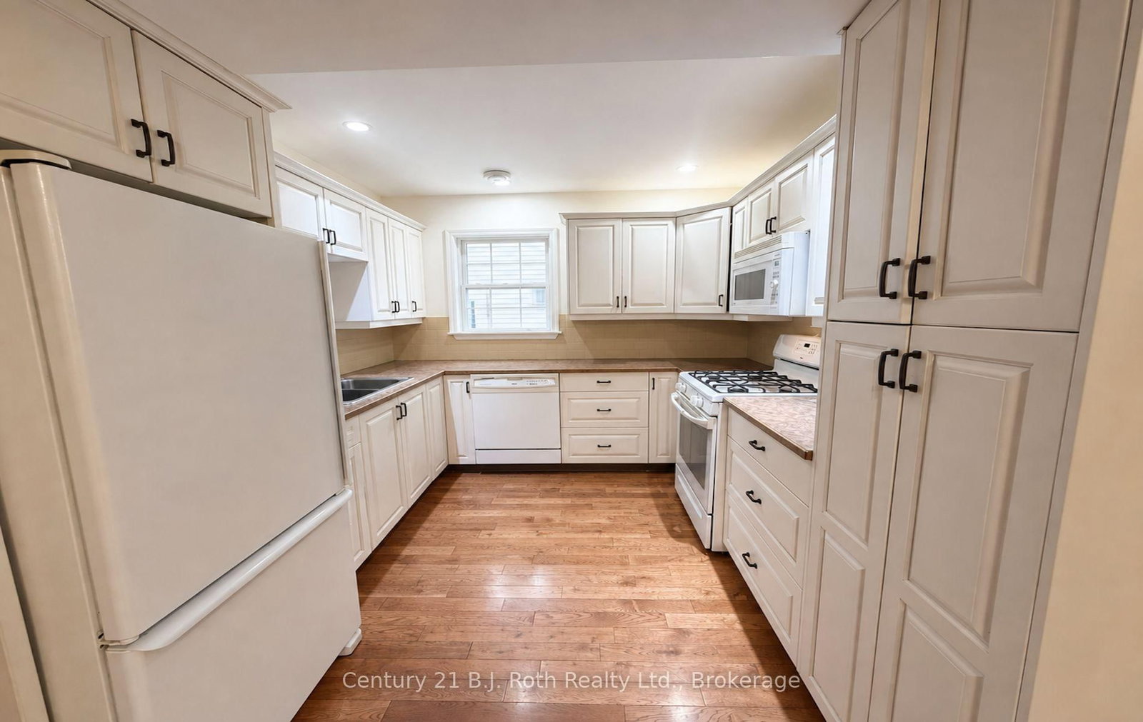 100 Cameron Street • Orillia, ON photo 13