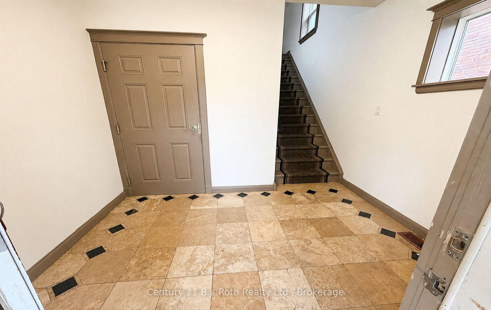 100 Cameron Street • Orillia, ON photo 24