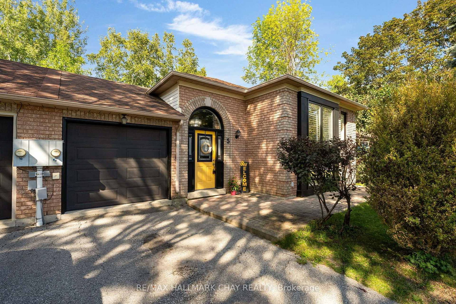 5 Harbour Crescent • Wasaga Beach, ON photo 1