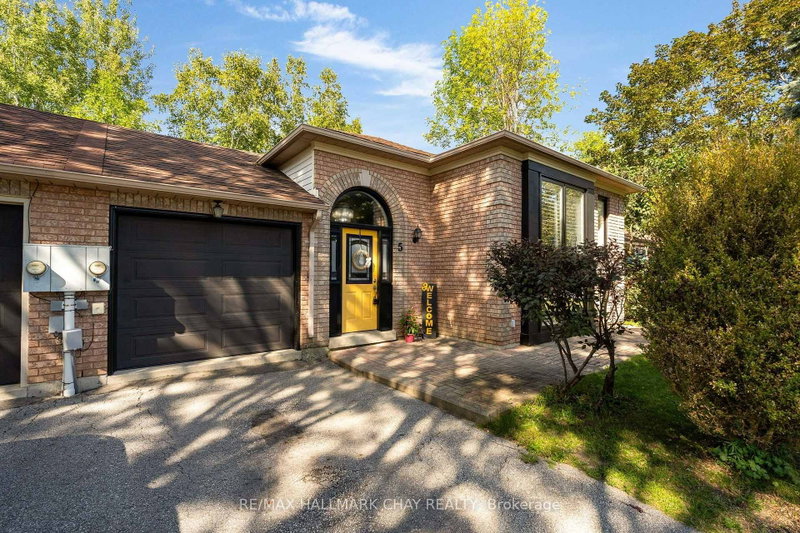 5 Harbour Crescent