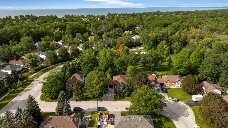 5 Harbour Crescent
