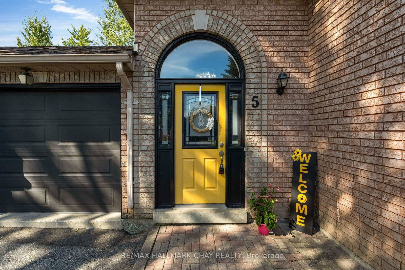 5 Harbour Crescent • Wasaga Beach, ON photo 4