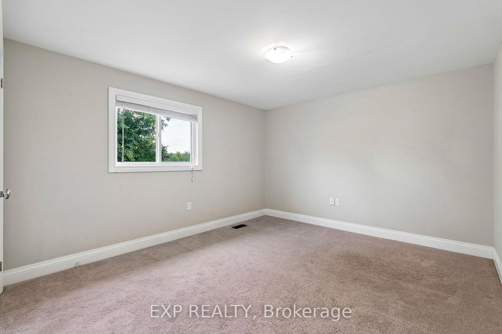 138 Lillian Crescent • Barrie, ON photo 19