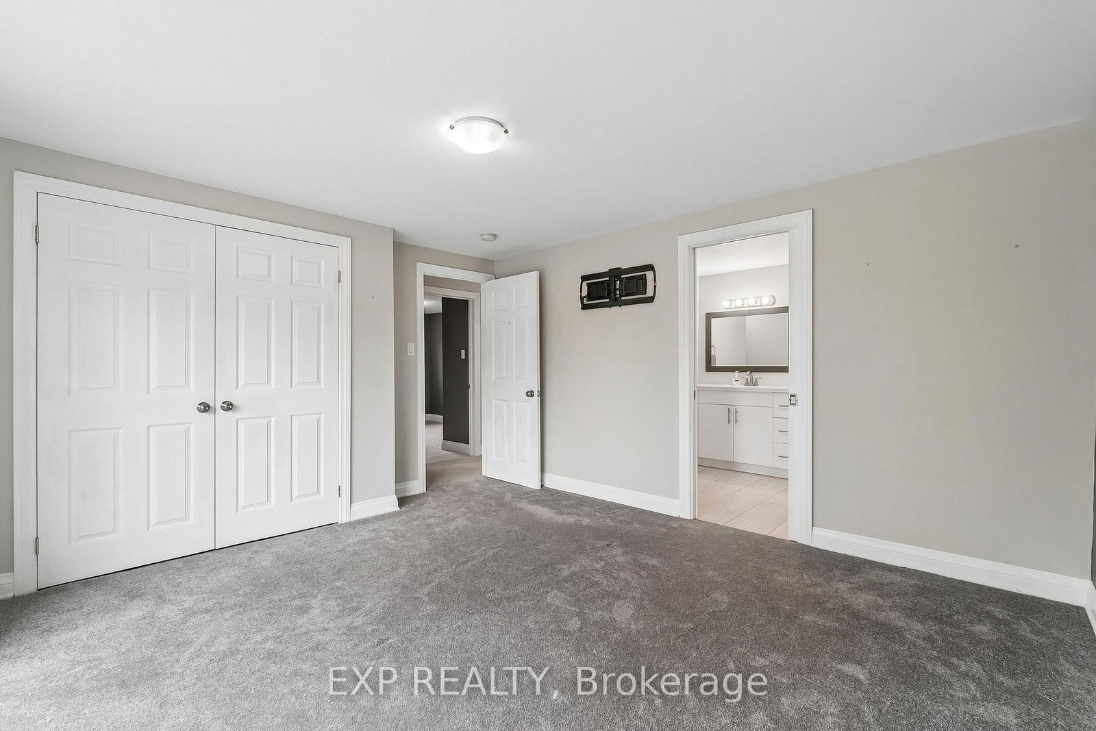 138 Lillian Crescent • Barrie, ON photo 24