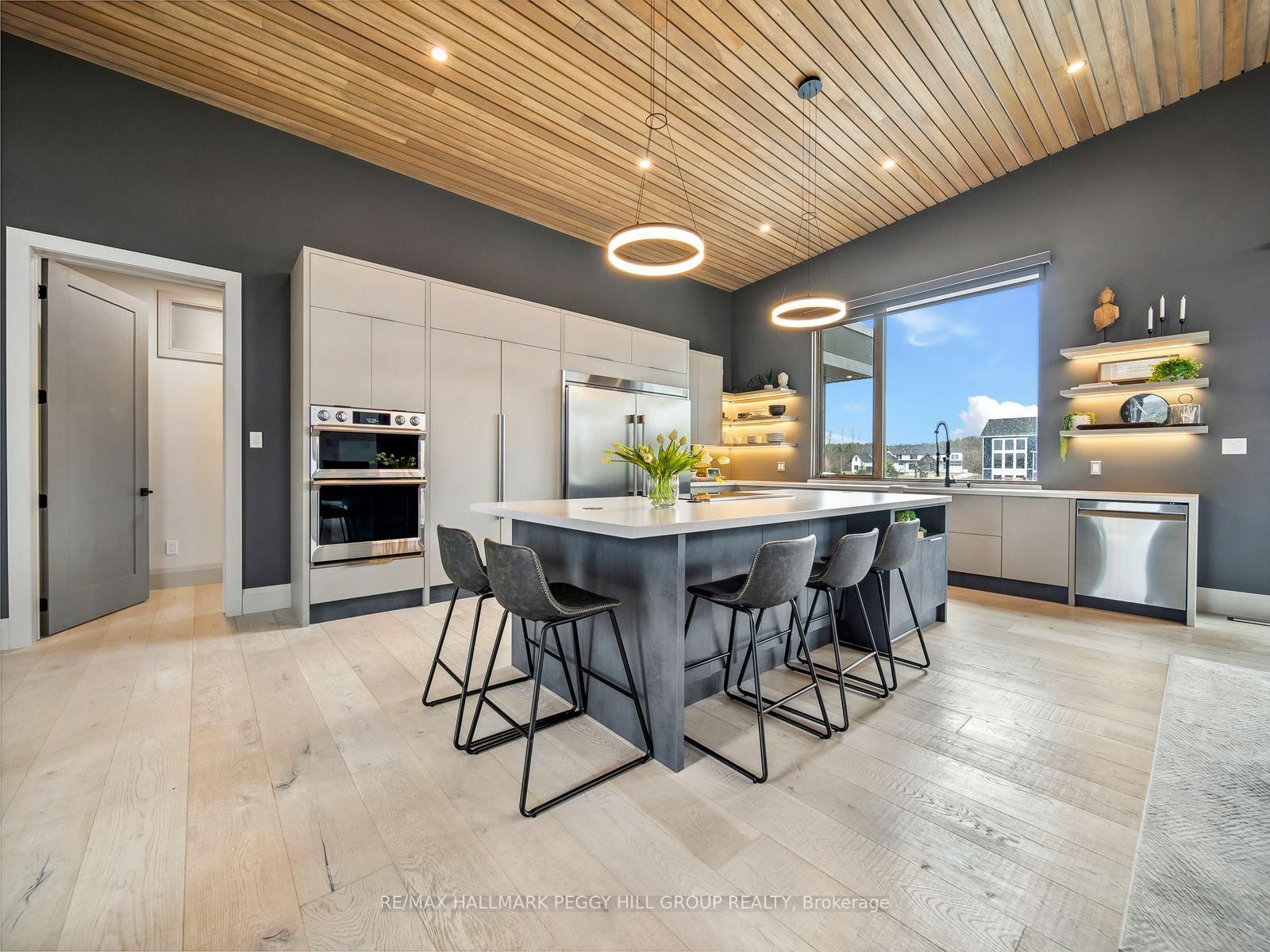 7 Meadowlark Way • Collingwood, ON photo 5