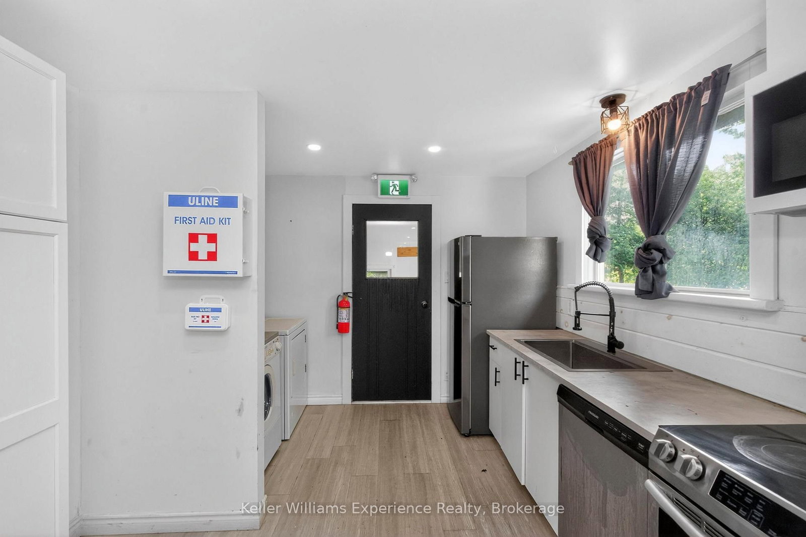 9782 Beachwood Drive • Collingwood, ON photo 18