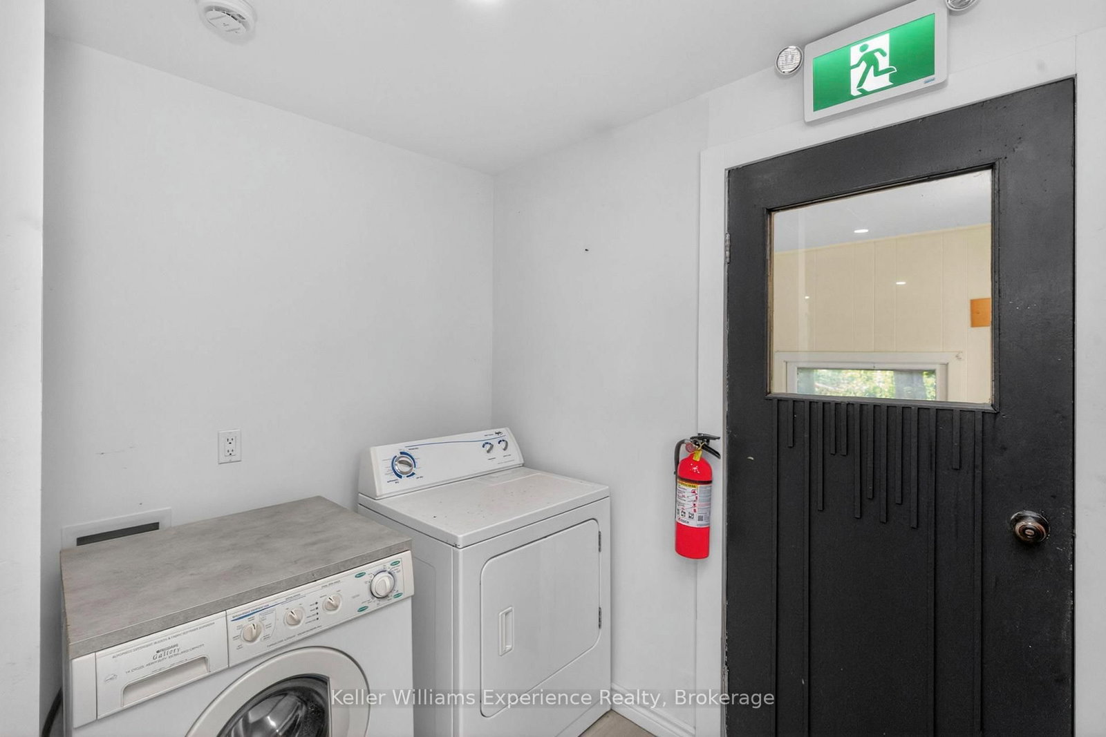 9782 Beachwood Drive • Collingwood, ON photo 21