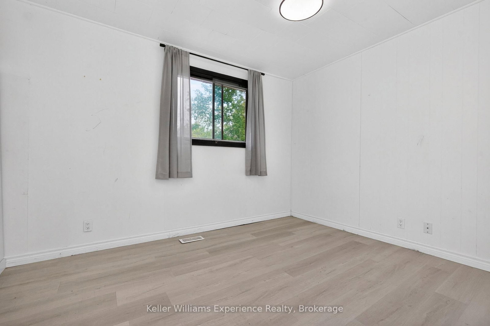 9782 Beachwood Drive • Collingwood, ON photo 28