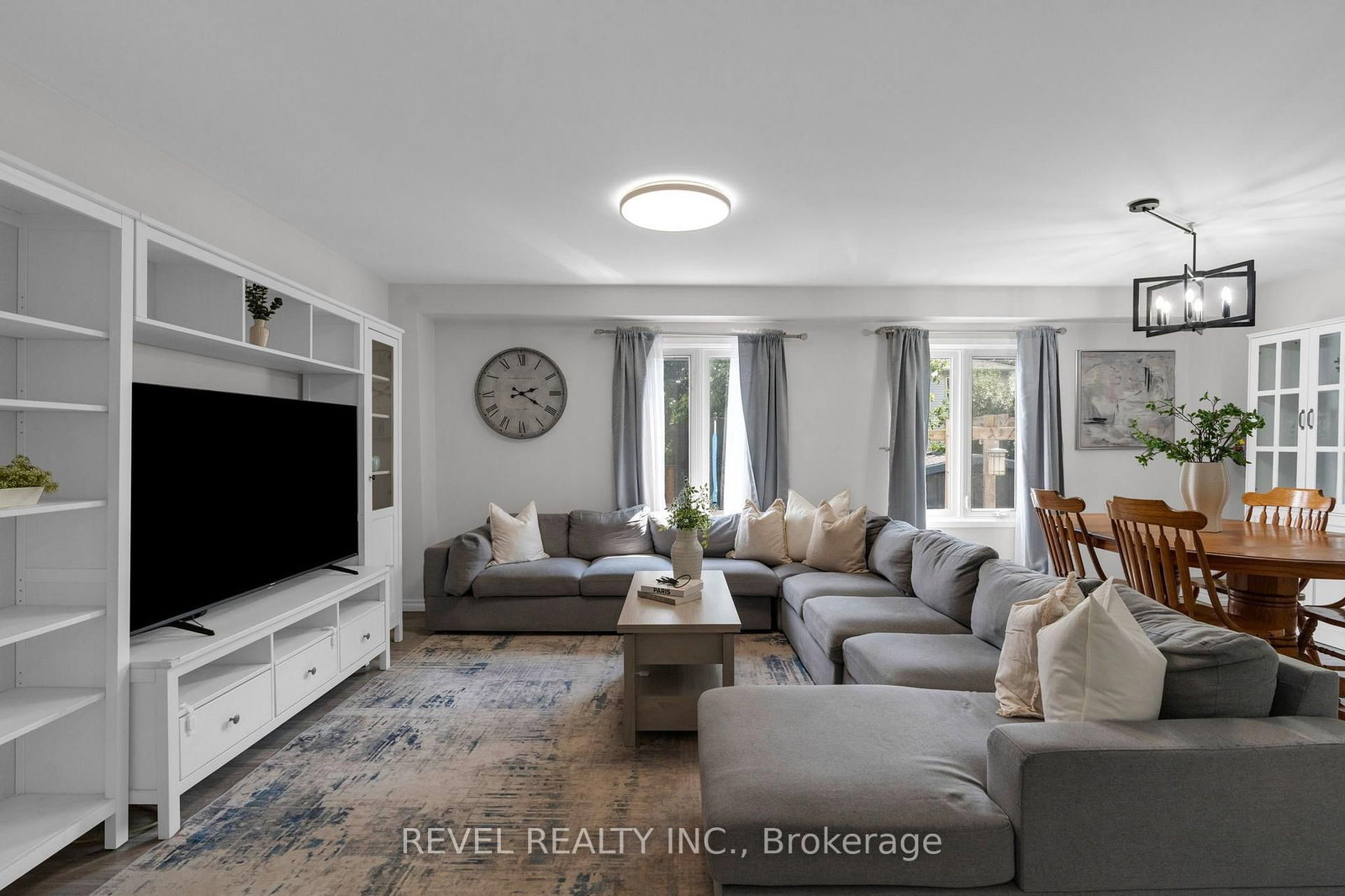 7 Penton Drive • Barrie, ON photo 4