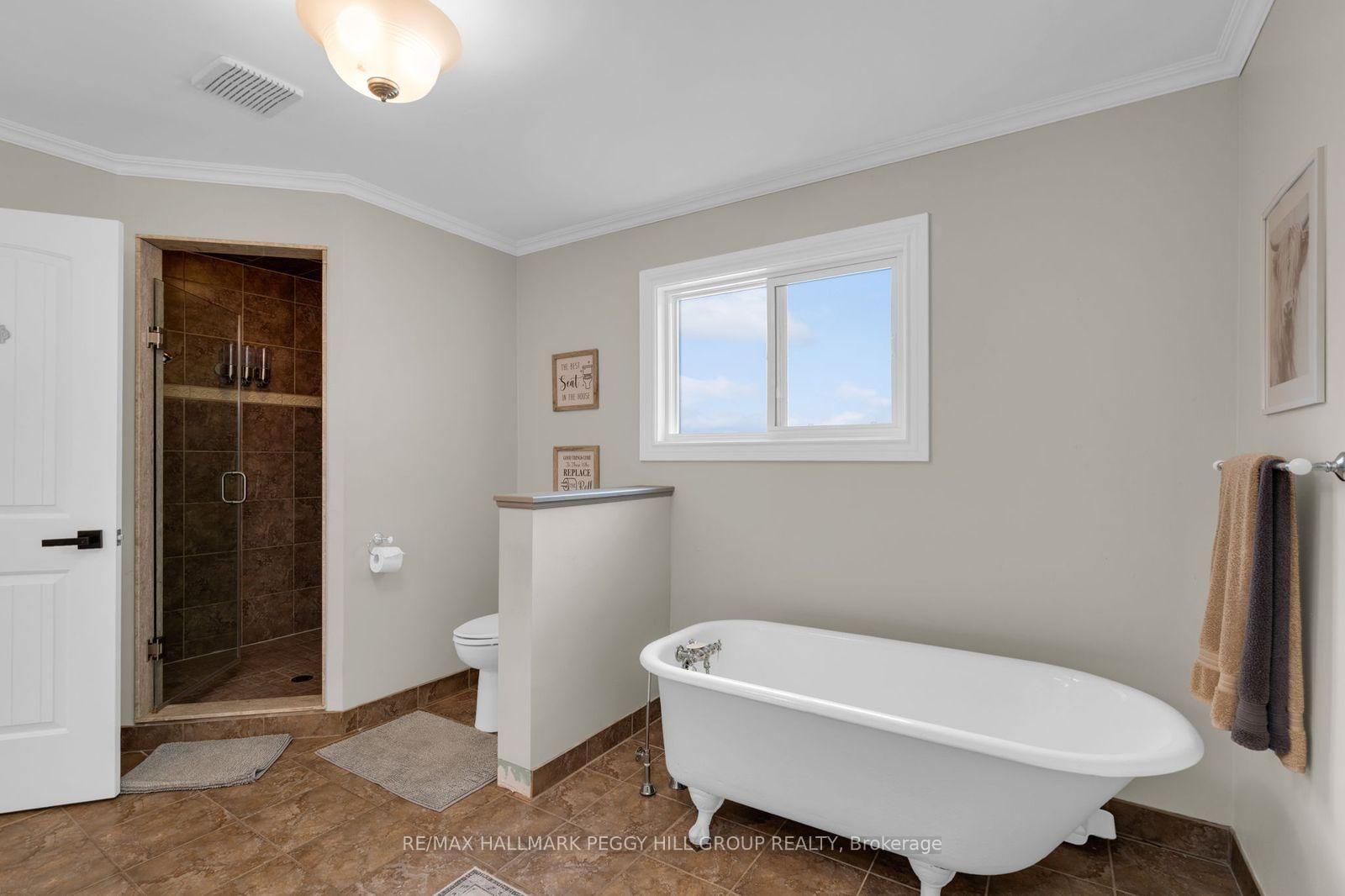 2889 Fairgrounds Road S • Clearview, ON photo 11