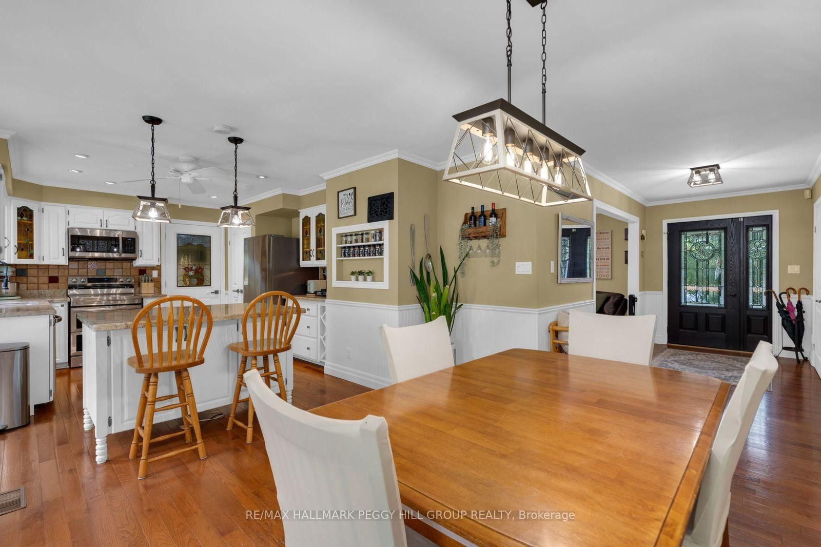 2889 Fairgrounds Road S • Clearview, ON photo 6