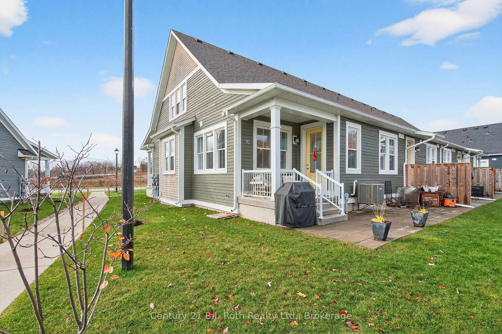 16 Samantha Lane • Midland, ON photo 37
