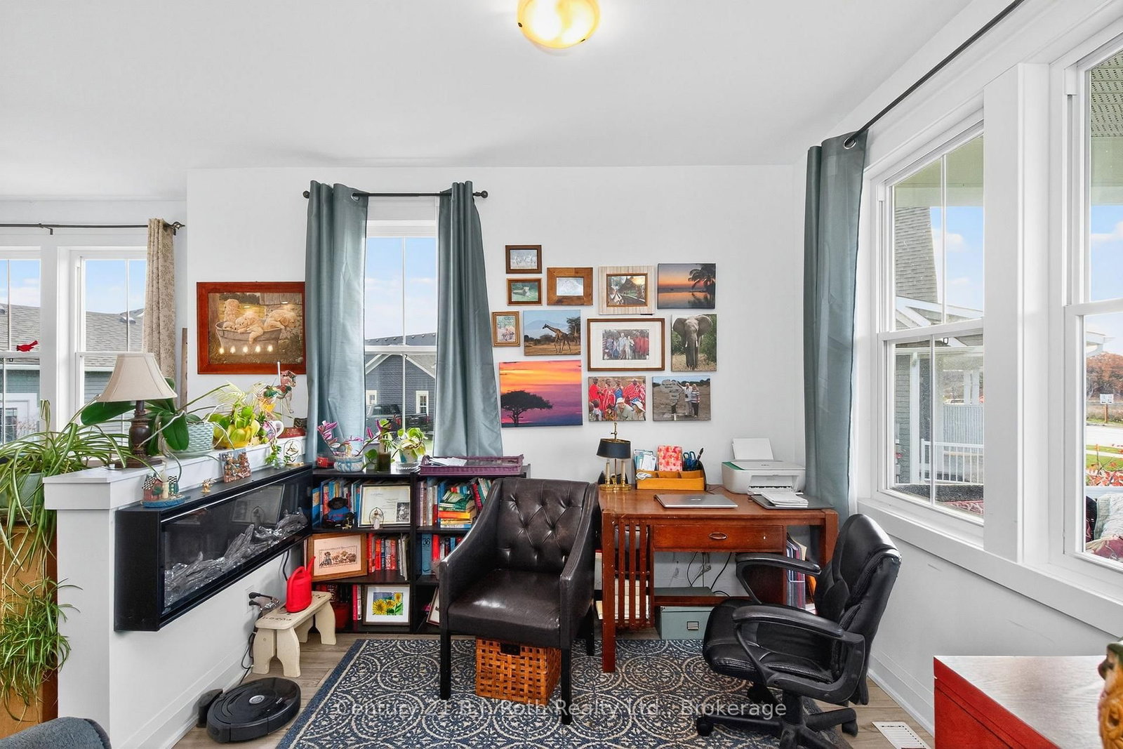 16 Samantha Lane • Midland, ON photo 6