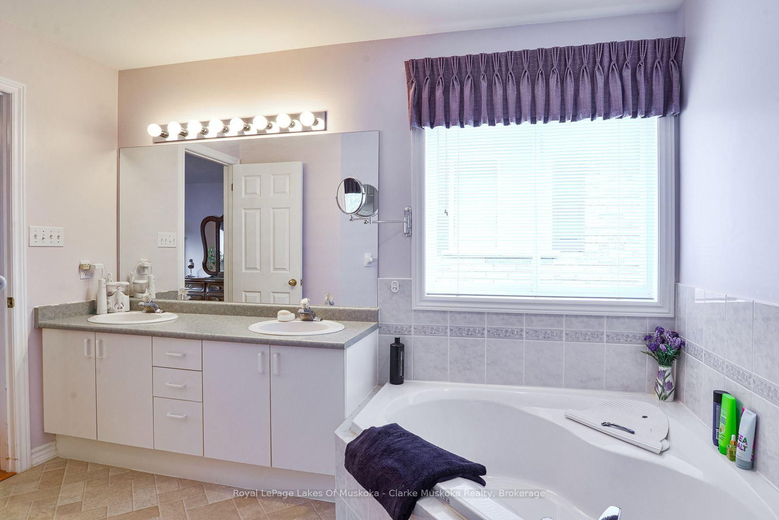 14 Palmer Drive • Barrie, ON photo 21