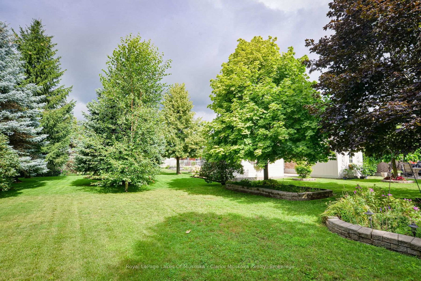 14 Palmer Drive • Barrie, ON photo 36