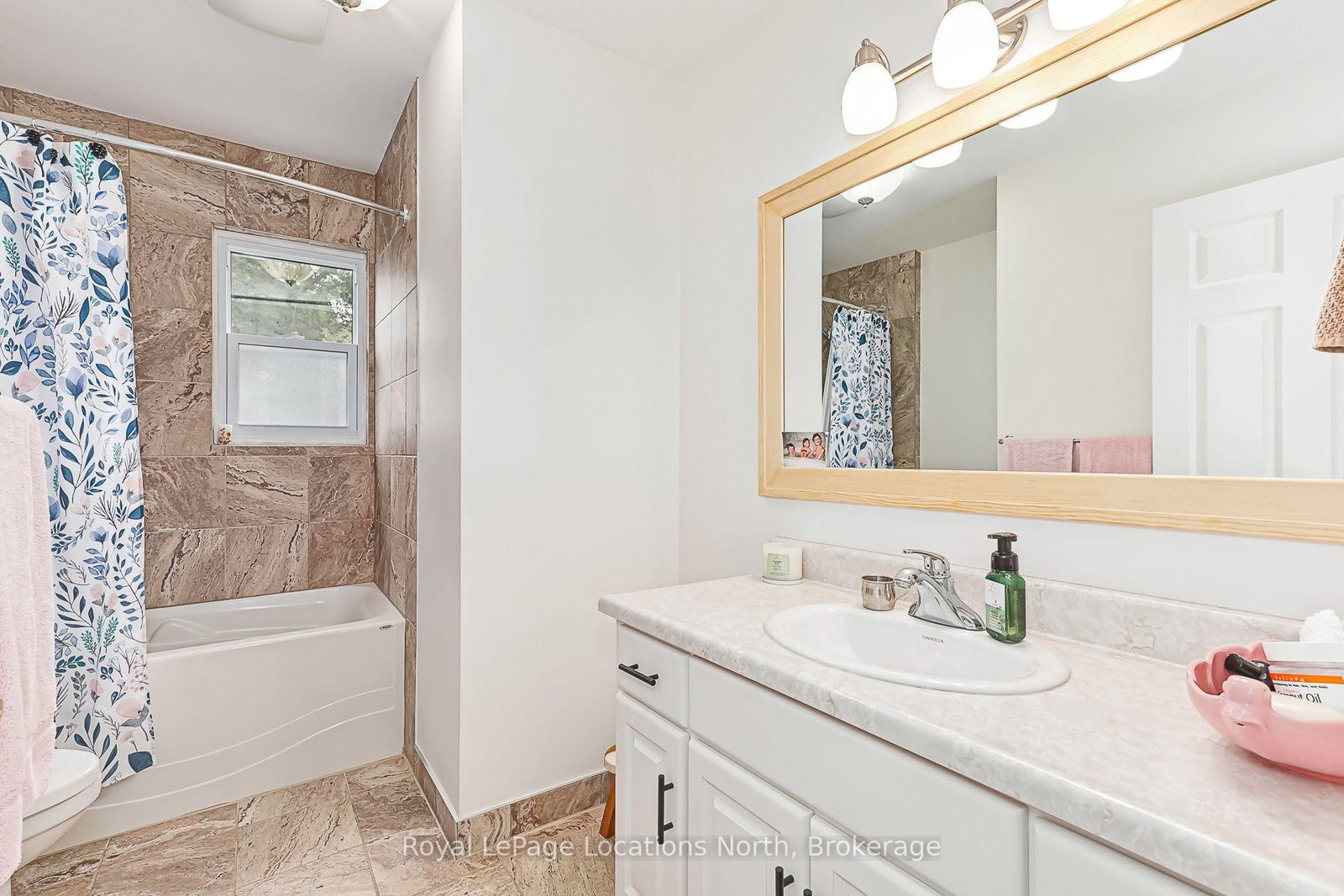 277 Christopher Street • Clearview, ON photo 24