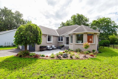 277 Christopher Street • Clearview, ON photo 4