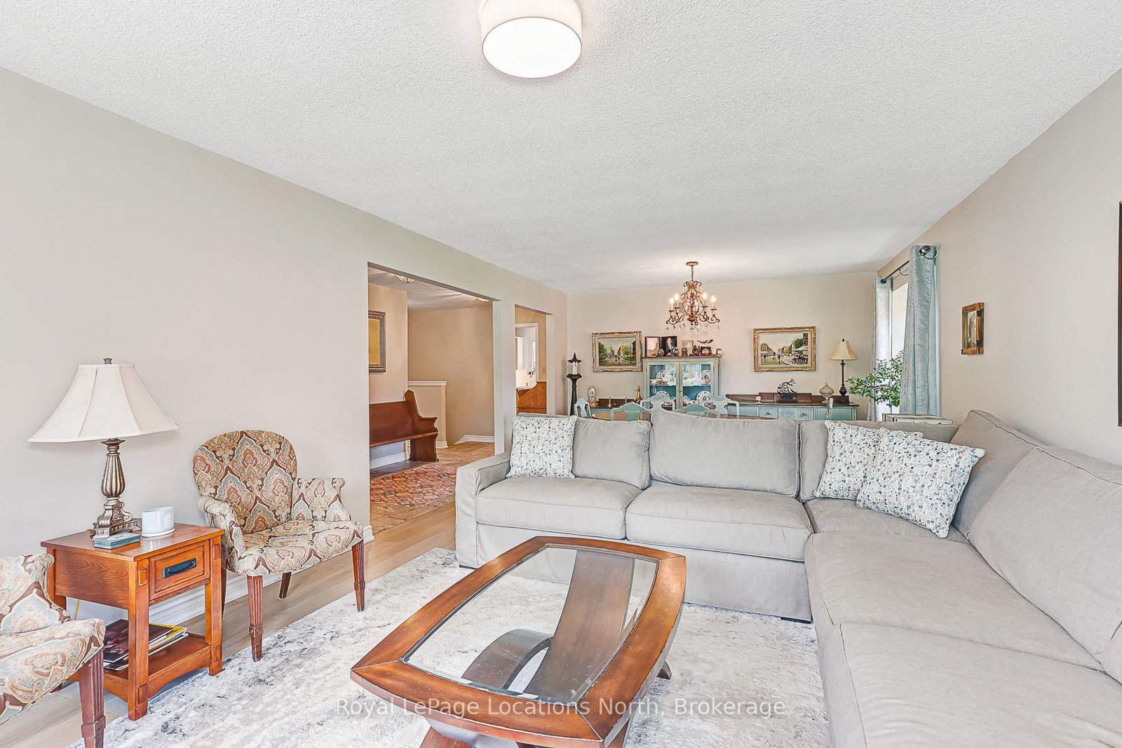 277 Christopher Street • Clearview, ON photo 8