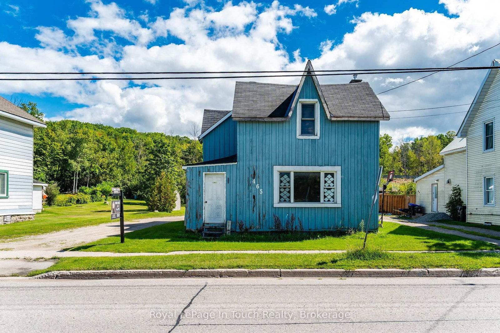 465 William Street • Tay, ON photo 2