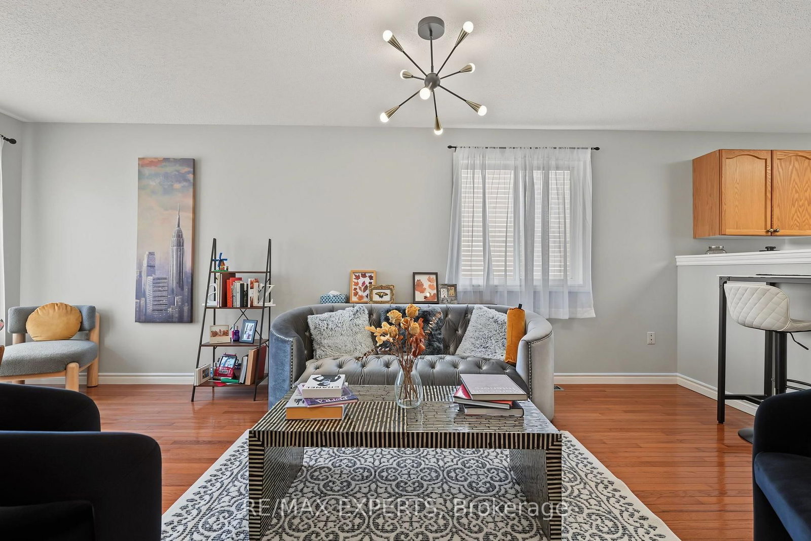 17 Michelle Drive • Barrie, ON photo 11