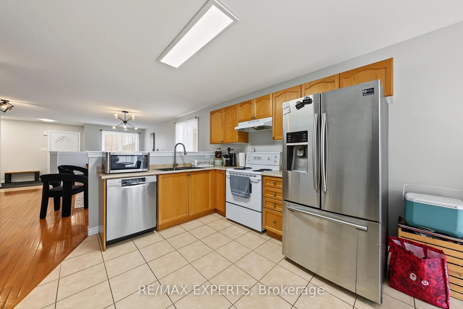17 Michelle Drive • Barrie, ON photo 14