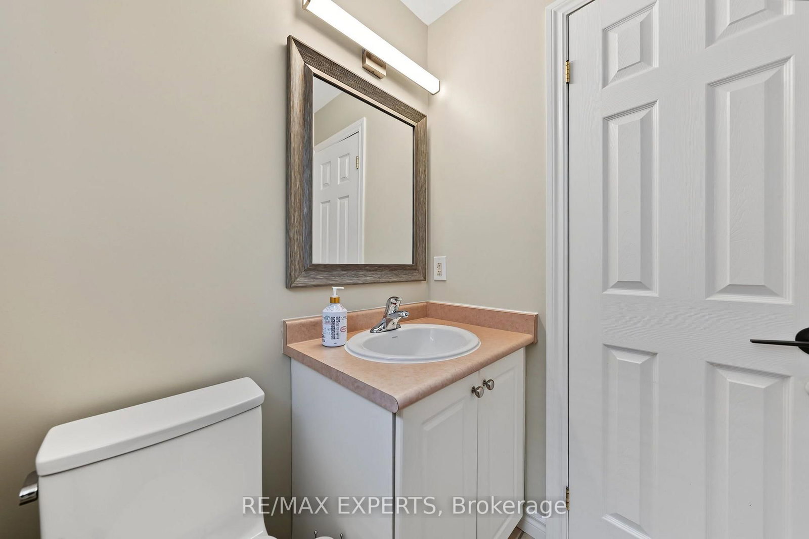 17 Michelle Drive • Barrie, ON photo 21