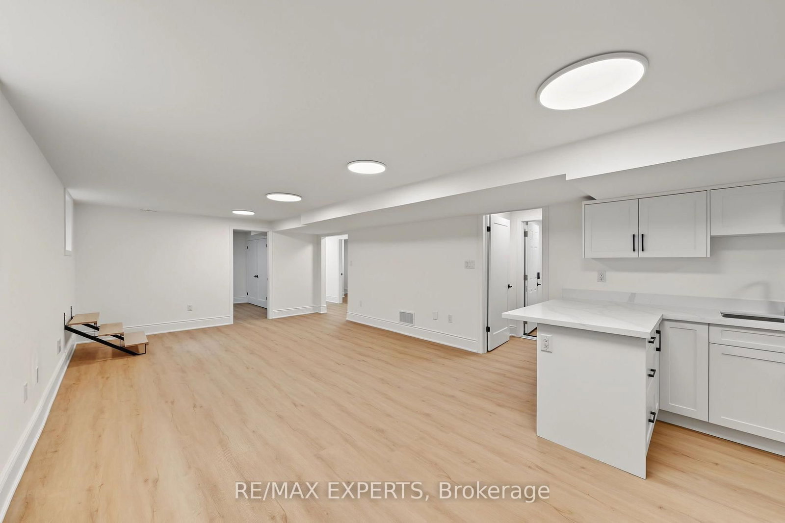 17 Michelle Drive • Barrie, ON photo 34