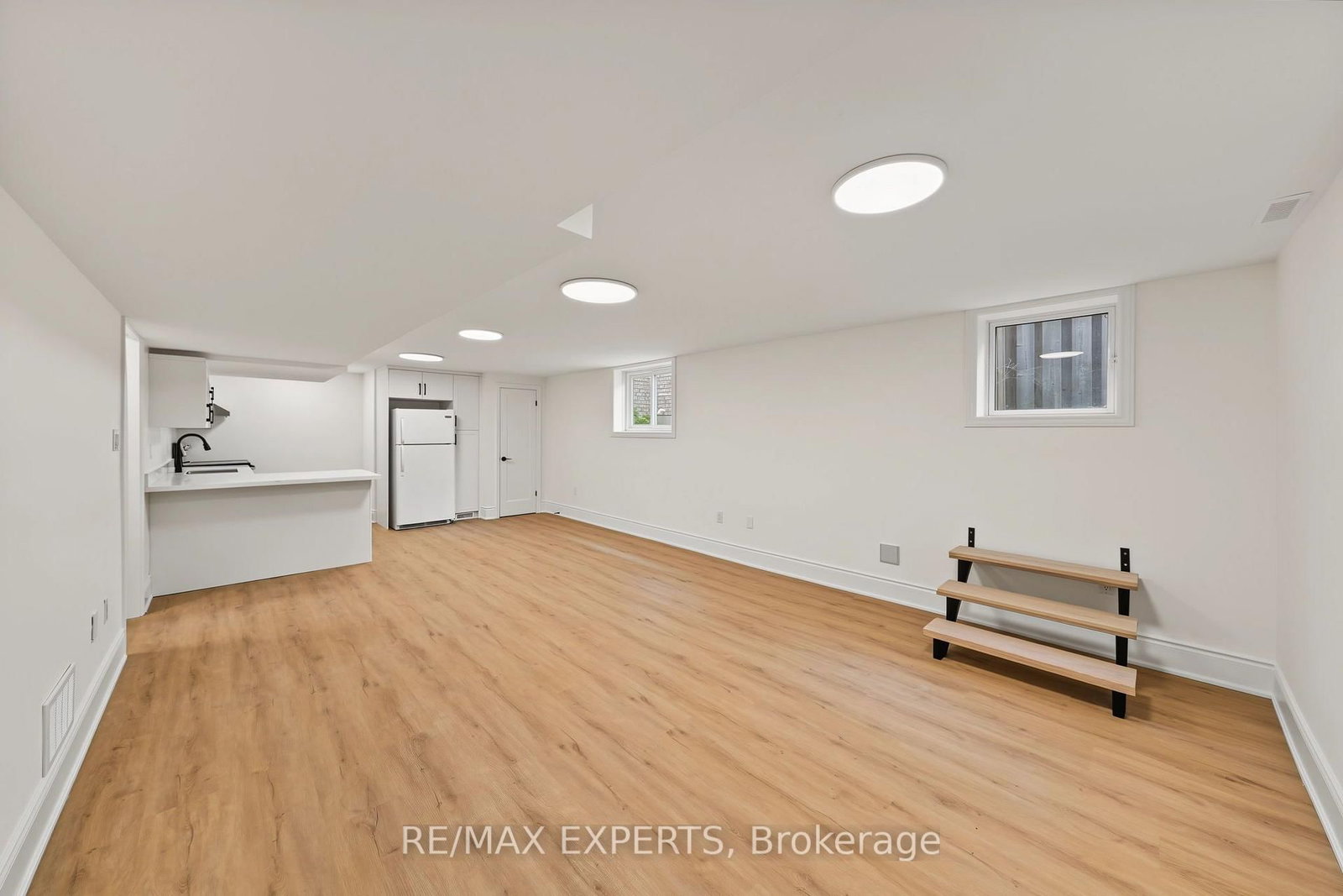 17 Michelle Drive • Barrie, ON photo 36
