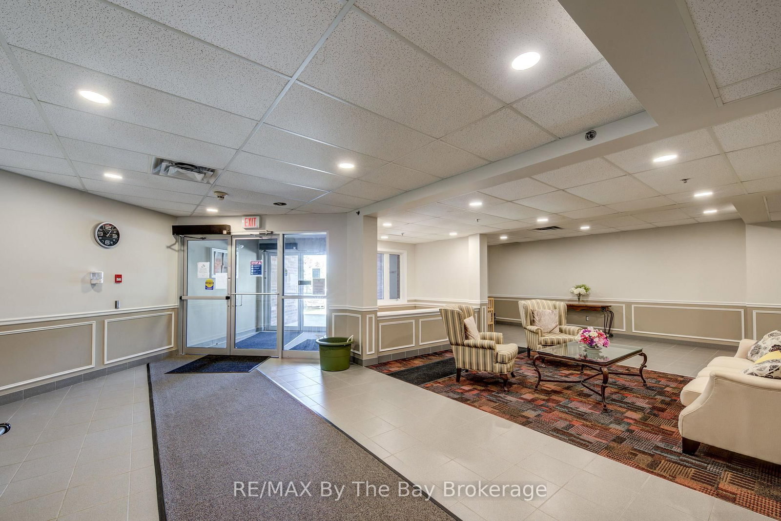 16 Westbury Road • #202 • Wasaga Beach, ON photo 3
