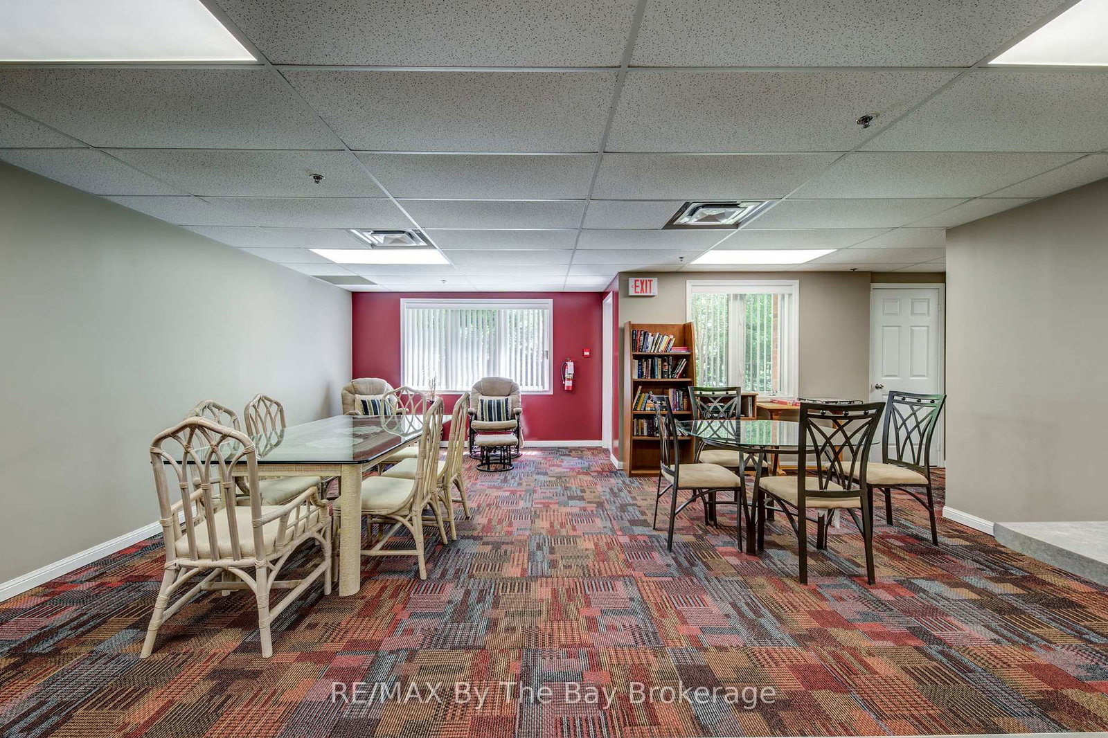 16 Westbury Road • #202 • Wasaga Beach, ON photo 4
