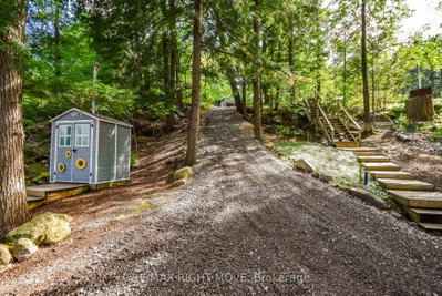 1643 Baldy Lane • Severn, ON photo 4