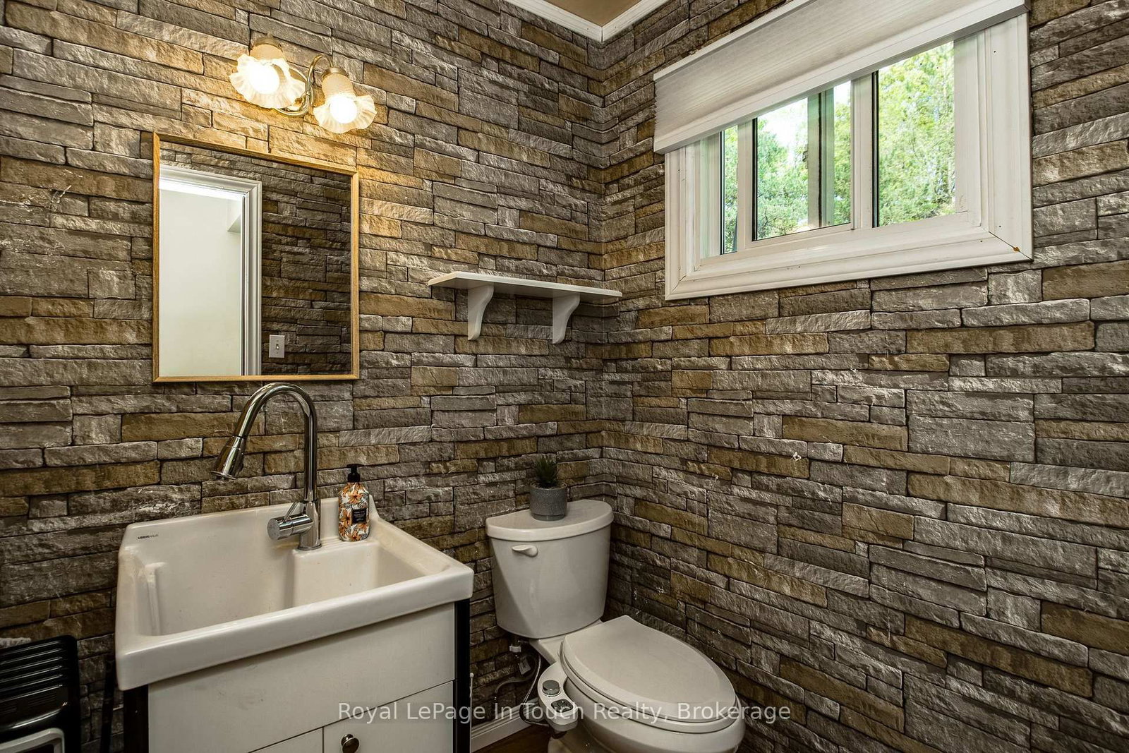 477 Murray Road • Penetanguishene, ON photo 11