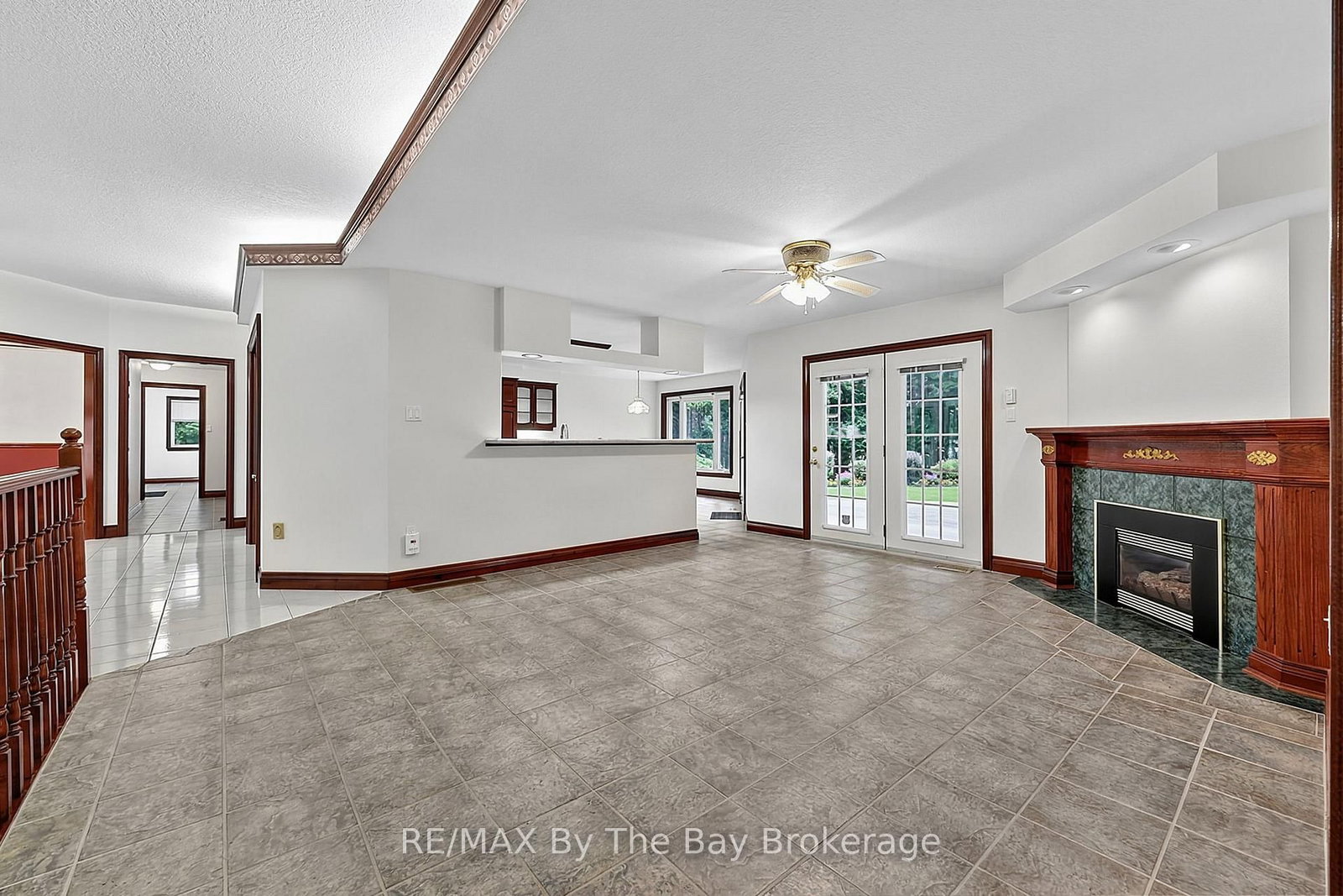 90 Goldfinch Crescent • Tiny, ON photo 17