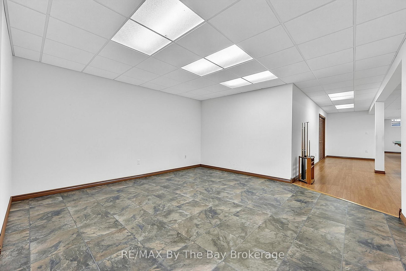 90 Goldfinch Crescent • Tiny, ON photo 30