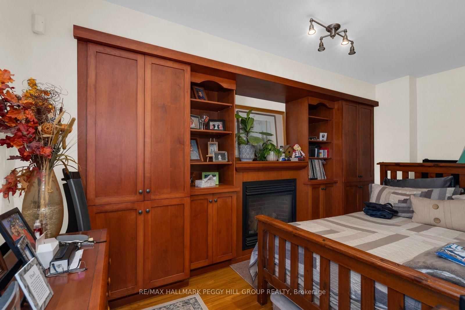 12 Beacon Road • Barrie, ON photo 10