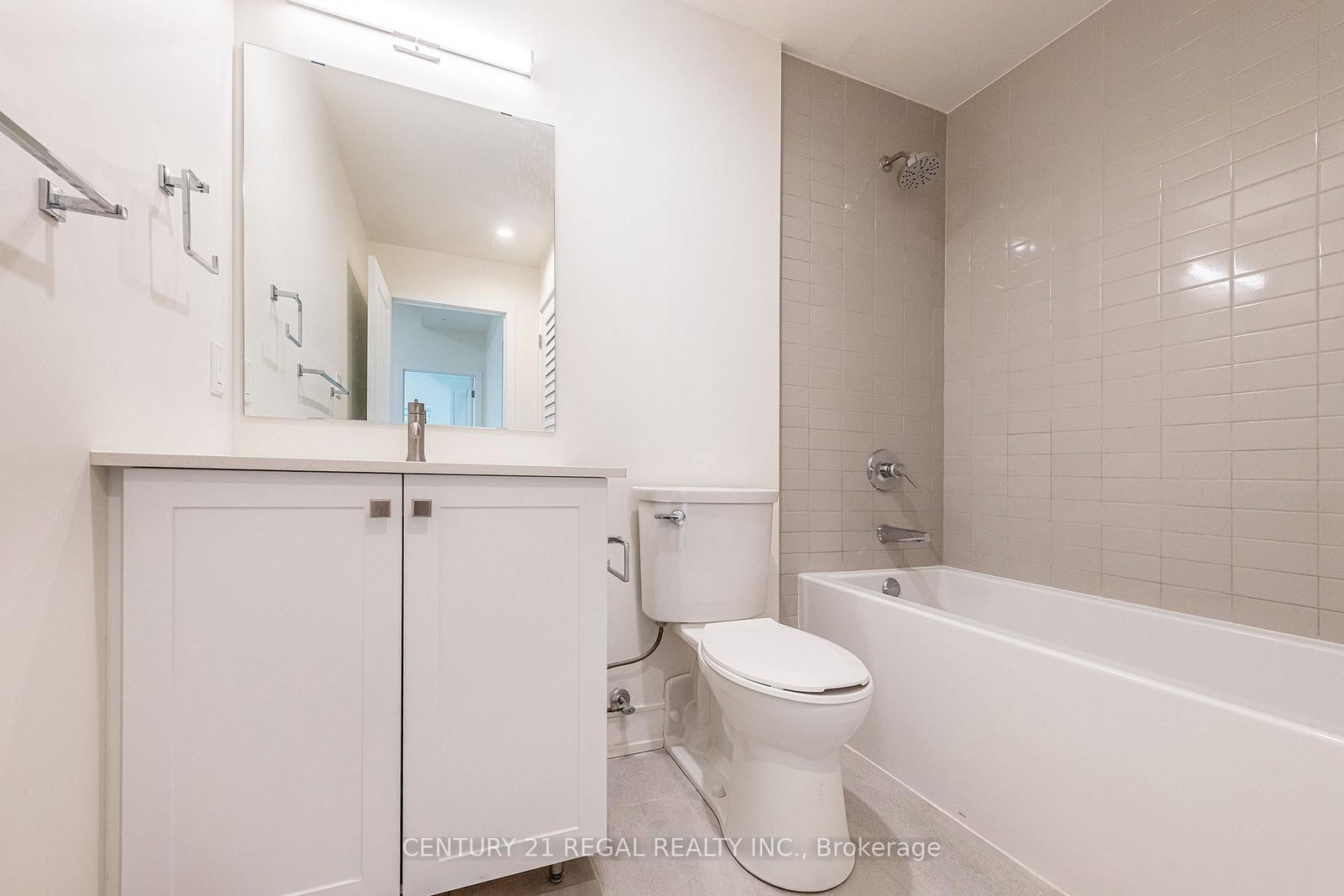 121 Mary Street • #Unit 205 • Clearview, ON photo 19