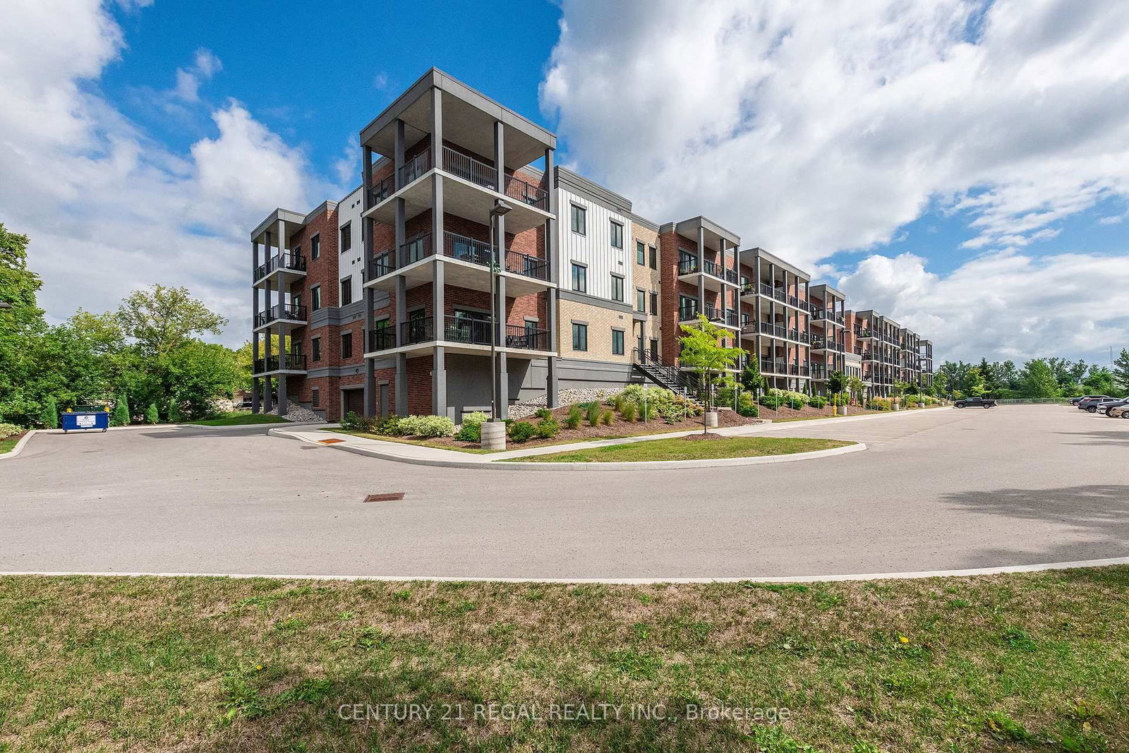 121 Mary Street • #Unit 205 • Clearview, ON photo 5