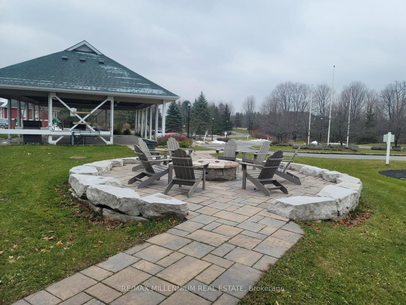 2442-43 - 90 Highland Drive