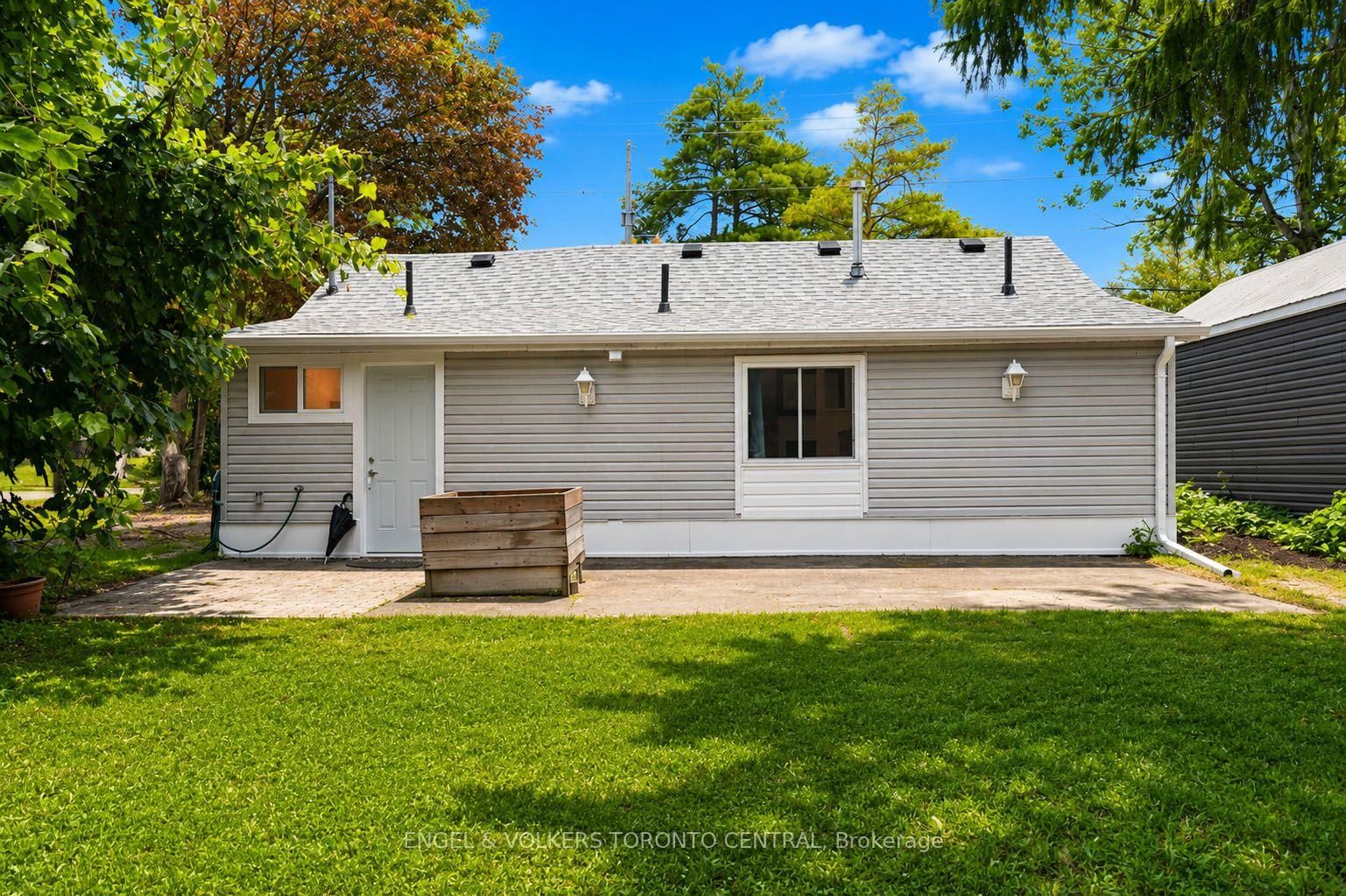 204 Cox Mill Road • Barrie, ON photo 10