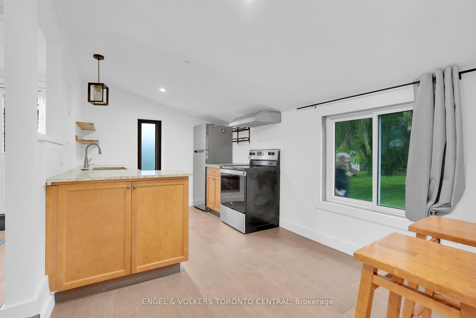 204 Cox Mill Road • Barrie, ON photo 23
