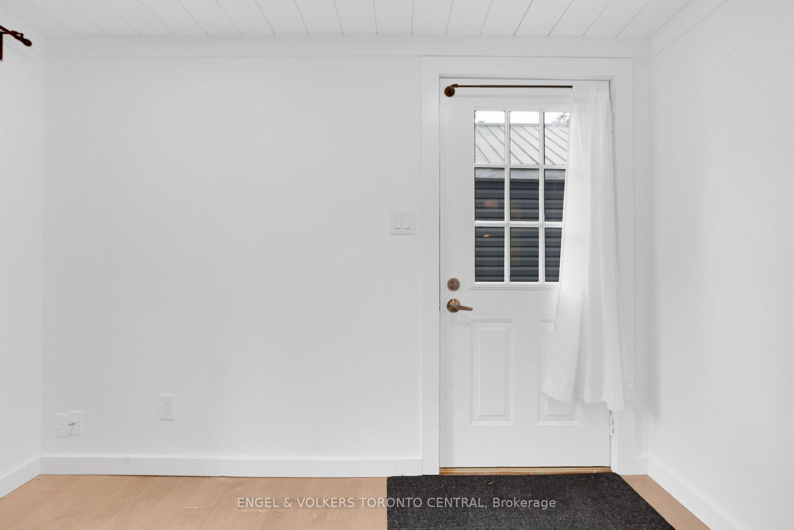 204 Cox Mill Road • Barrie, ON photo 27