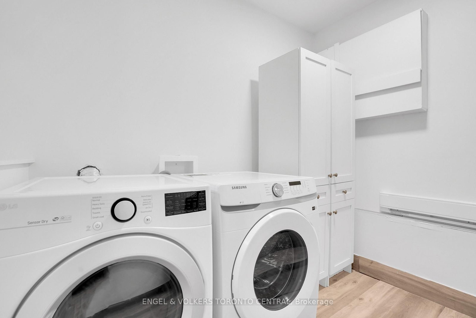 204 Cox Mill Road • Barrie, ON photo 34