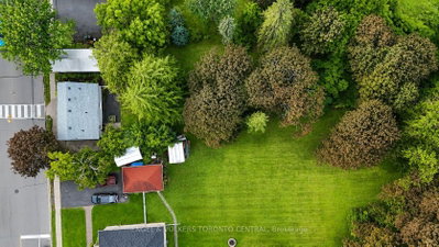 204 Cox Mill Road • Barrie, ON photo 4