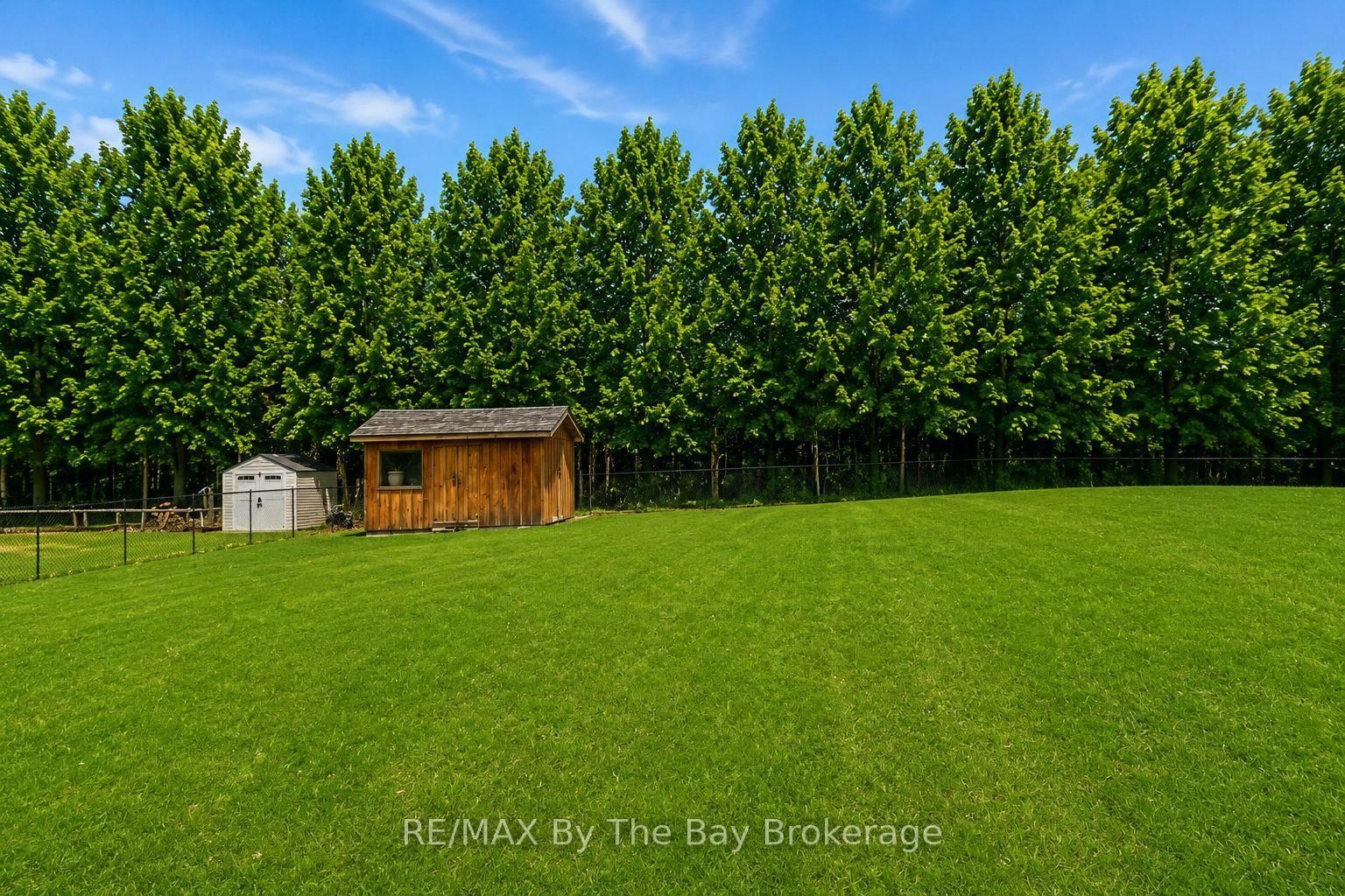 10 Basswood Drive • Wasaga Beach, ON photo 30