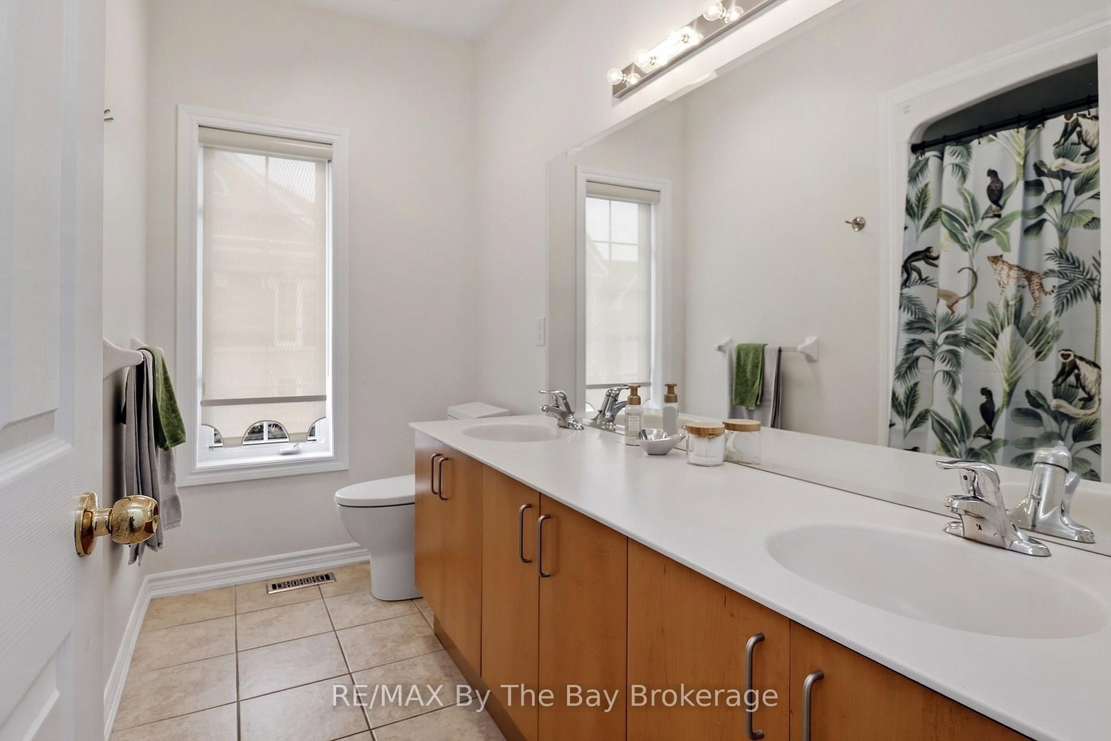 10 Basswood Drive • Wasaga Beach, ON photo 35